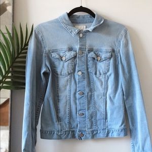Women’s Calvin Klein Lightwash Jean jacket